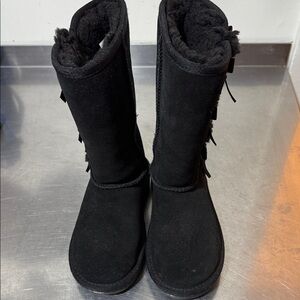 Girls’ Koolaburra by UGG Black Suede Boots 12M